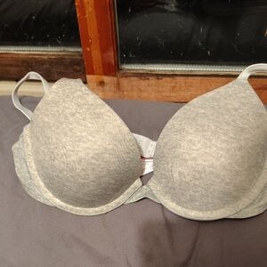 PINK Victoria's Secret Light Gray Bra